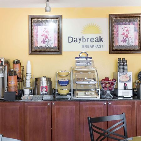 Days Inn By Wyndham Sulphur La Luaran gambar
